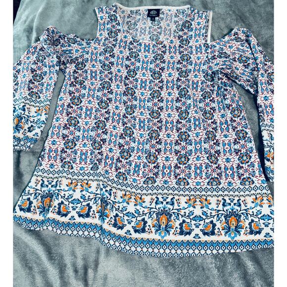 NWOT Bobeau Size XL Floral Patterned Women's‎ Cold Shoulder Top Lightweight - Picture 4 of 9